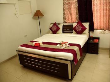 OYO Apartments Kalyani Nagar Gold Adlabs