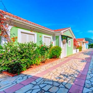 Cavos Sunset View Cottages