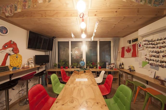 Hongdae Lazy Fox Hostel in Seoul