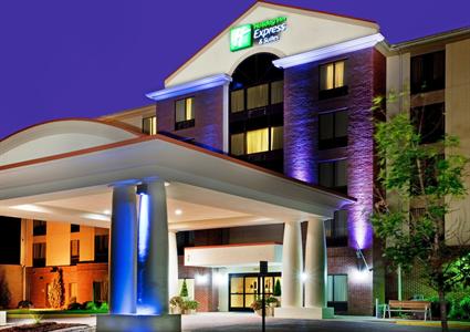 Holiday Inn Express Chesapeake