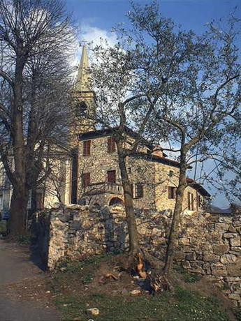 Homestay in Bagnone near Italy Square