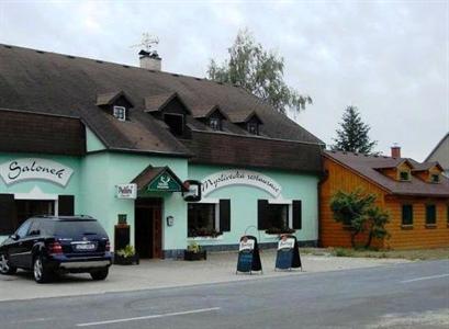 Penzion a restaurace Myslivna