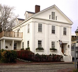 Nantucket Whaler Guest House