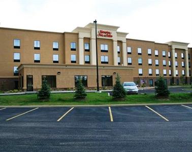 Hampton Inn & Suites Cleveland Mentor