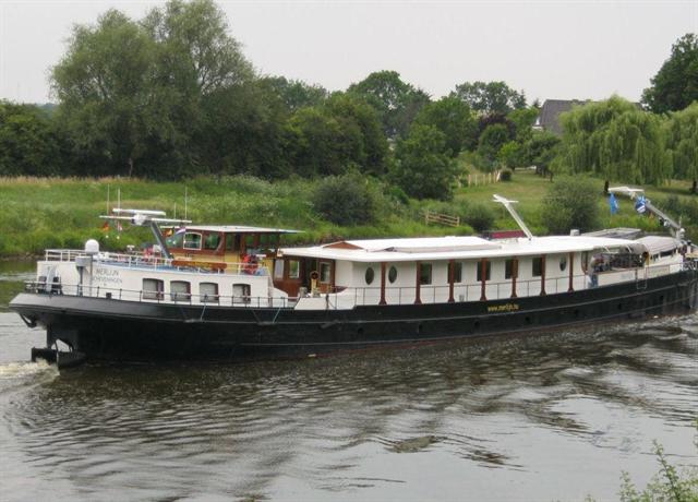 Boat Hotel Merlijn