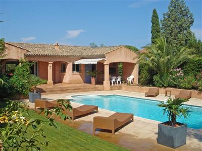 Holiday House L'Amandier