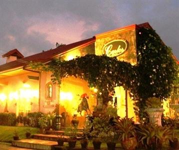 Casa de Carlo Bed & Breakfast Tagaytay