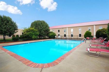 Ramada Murfreesboro