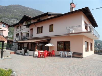 Garzola Bed & Breakfast