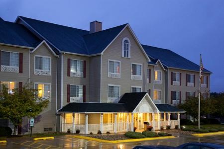 Country Inn & Suites Davenport