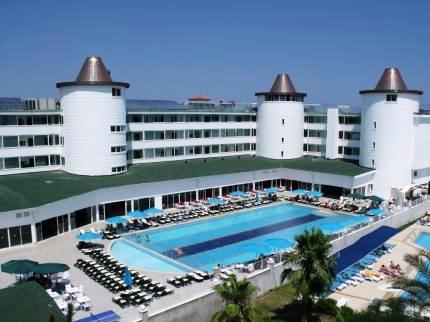 Roxy Resort Hotel & Spa