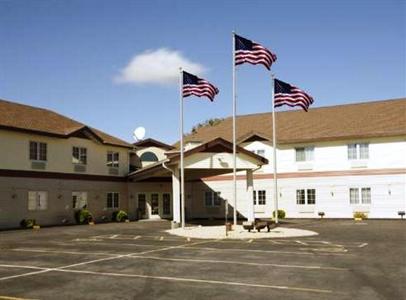 Americas Best Value Inn Lake Mills