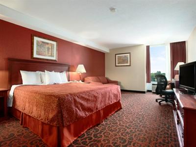 Ramada Niagara Falls