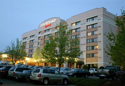 Courtyard by Marriott Shelton