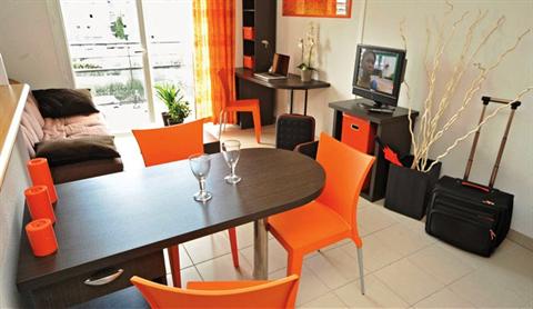 Park & Suites Confort Saint-Priest-en-Jarez