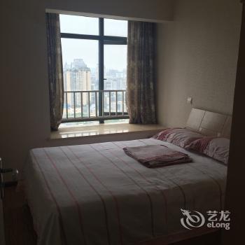 Moon River Apartment Hotel Chengdu