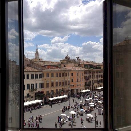 Navona 49