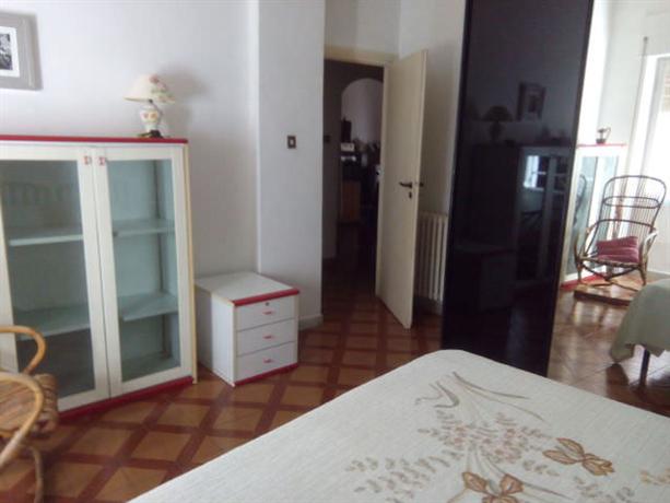 Homestay in Ardeatino near Marconi Metro Station
