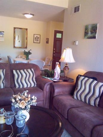 Homestay in Corona near West Corona Metrolink Station