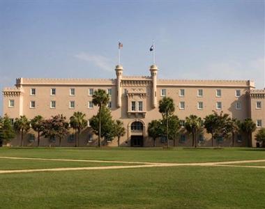 Embassy Suites Historic Charleston