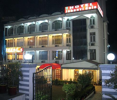 Jahanvi Dale Hotel