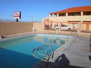 Econo Lodge Inn & Suites Ridgecrest