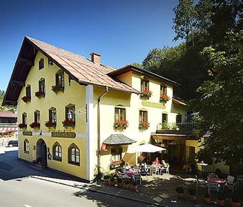 Grafenwirt Hotel