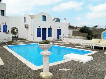Santorini Traditional Suites