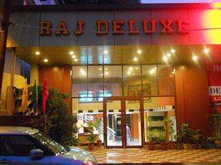 Hotel Raj Deluxe Dehradun