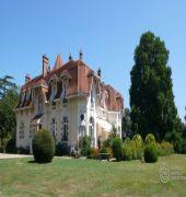 Le Chateau Du Clair De Lune Beauvais