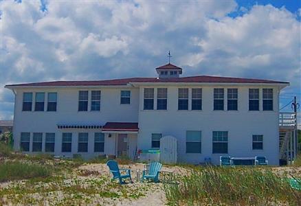 Amelia Oceanfront Bed & Breakfast