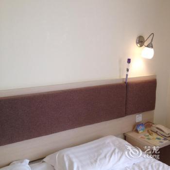 Motel 168 Shanghai Hutai Road