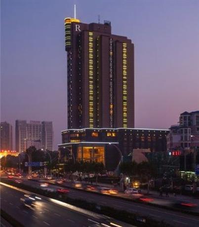 Renaissance Wuhan Hotel A Marriott Luxury & Lifestyle Hotel