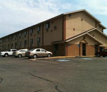 Super 8 Motel St Clairsville