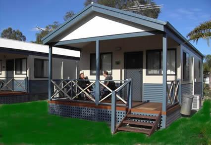 Pinjarra Caravan Park and Cabins