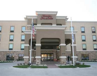 Hampton Inn & Suites Fargo