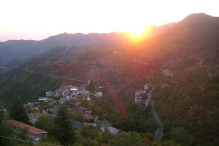 Mountain One Bedroom House 1200 M Height