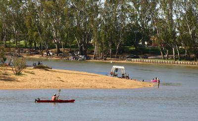 Elizas on the Murray