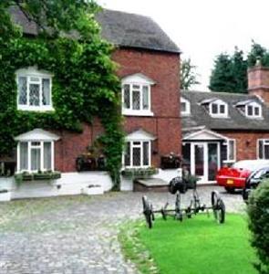 Featherstone Farm Hotel