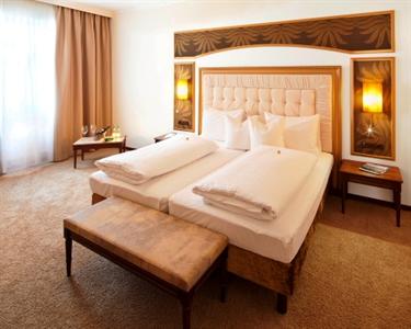 BEST WESTERN PLUS Hotel Goldener Adler