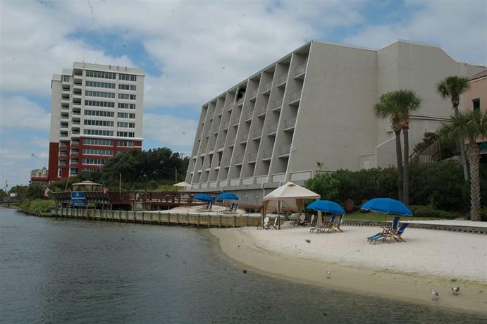 Inn on Destin Harbor