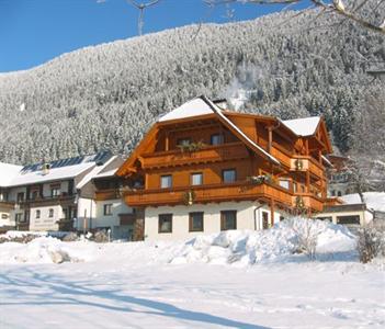 Haus Binter Bed and Breakfast Weissensee