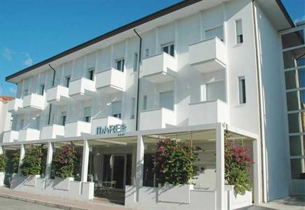 Maree Hotel