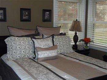 Cozy Southern Charm Bed and Breakfast