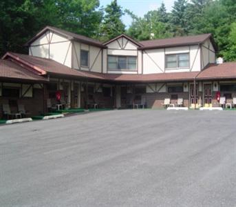 Lake Harmony Inn