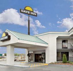 Days Inn IH 40 & Sycamore View