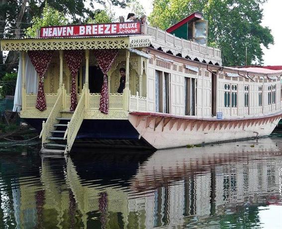 Heaven Breeze Group of House Boats