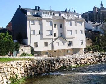 Hostal Burbia