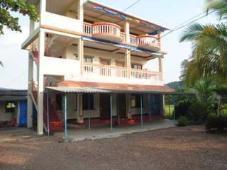 Sahyadri Tourist Home