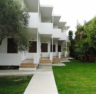 Giorgos-Maria Apartments